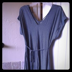 Maternity tunic - navy and white striped - NWOT
