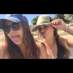 Meet your Posher, Bailey