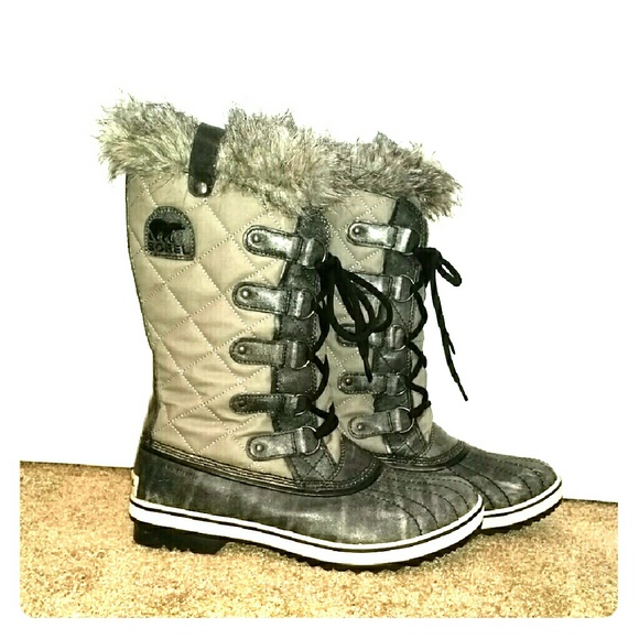 SOREL Shoes - Brand New Sorel Tofino Boots!!!