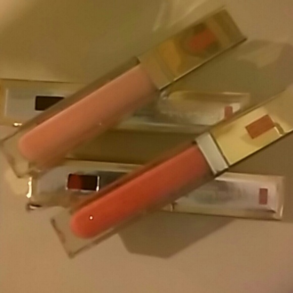 Luminous Lip Gloss