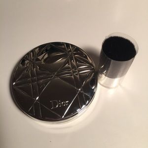 Diorskin nude air powder 020