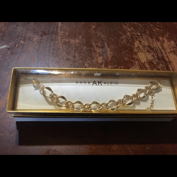 Bracelet