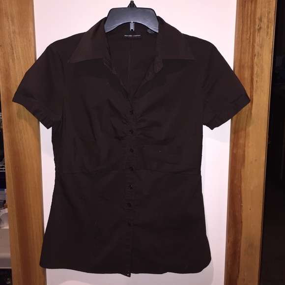 Shirt sleeve button down