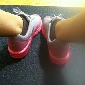 Meet your Posher, Lacy