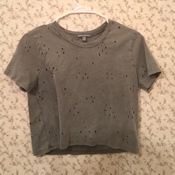 🚫SOLD🚫 Holey cut out crop top