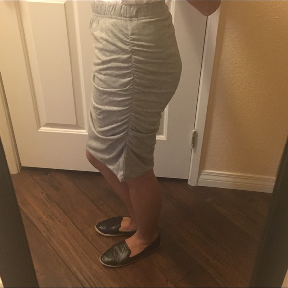 April Spirit Ruched Skirt - Picture 4 of 4