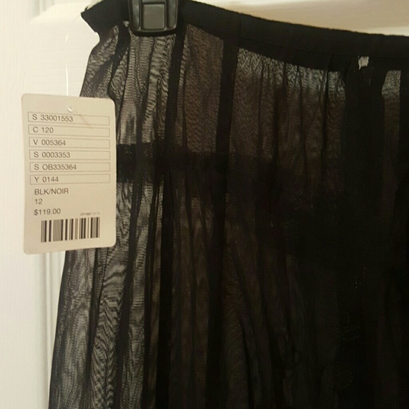Urban Outfitters sheer maxi - Picture 2 of 4