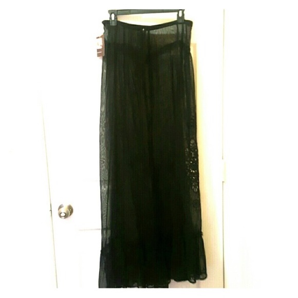 Urban Outfitters sheer maxi - Picture 4 of 4