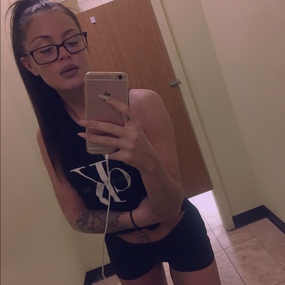 Meet your Posher, Skyler - Picture 3 of 4