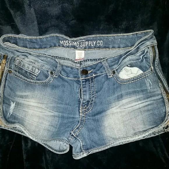 Lighter blue slightly distressed Jean shorts