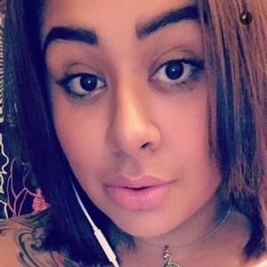Meet your Posher, Julissa