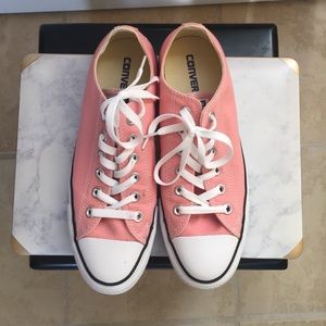 Converse-bubble gum pink