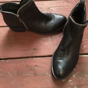 Lucky Brand Bartolino black ankle boots