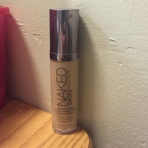 Naked skin urban decay weightless foundation