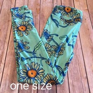 LulaRoe One Size Leggings