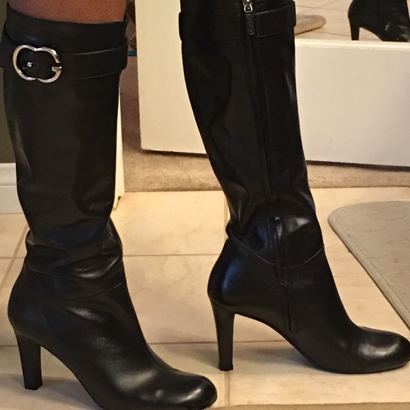 Additional pictures of Gucci boots