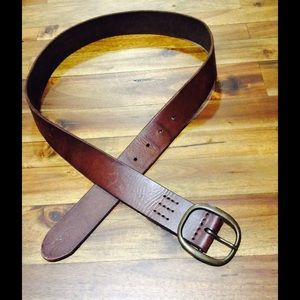 Abercrombie & Fitch brown leather belt. M/L