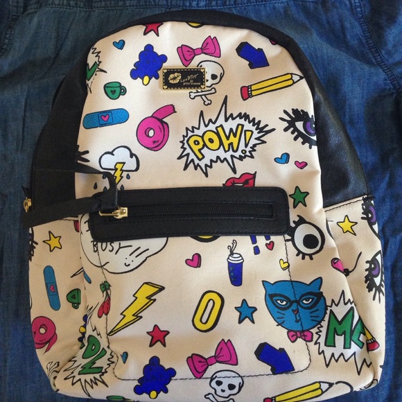 BETSY JOHNSON COMIC BAG!!! 💕💕