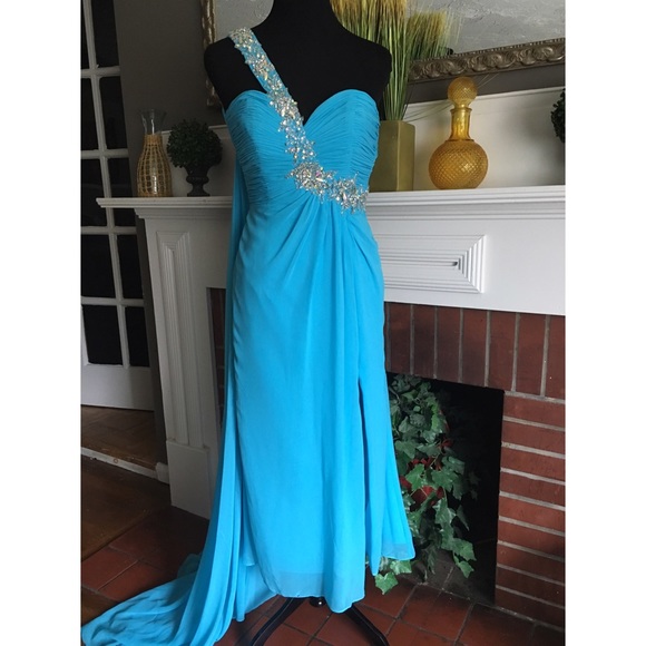 Blue one shoulder prom dress