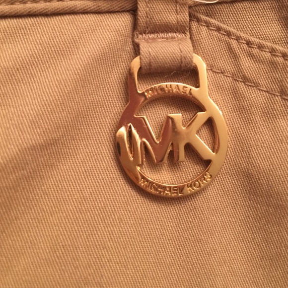 Michael Kors khaki Capri style pants. Size 4.