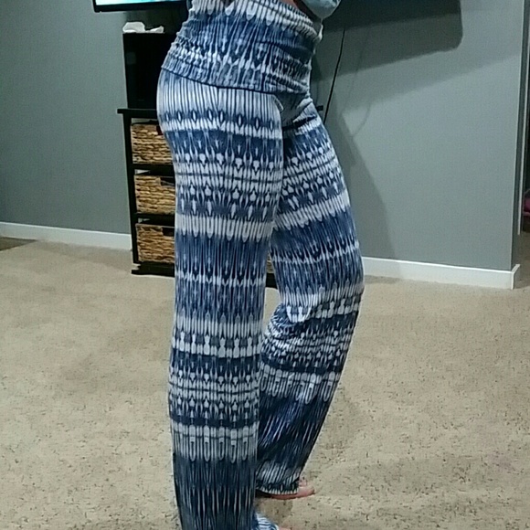 Cynthia Rowley yoga like pants