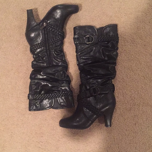 Black heel boots
