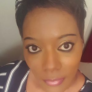 Meet your Posher, Tonya
