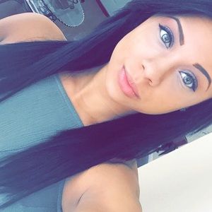 Meet your Posher, Tanisha