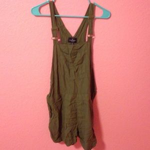 AE Army green overall shorts