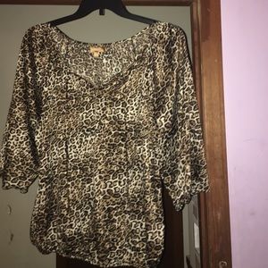 Leopard Quarter Sleeve Shirt.