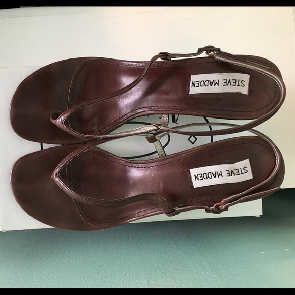 Steve Madden sandals in brown, size 8.5.