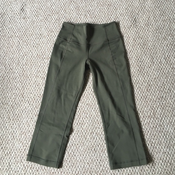 Lululemon pants - Picture 2 of 4