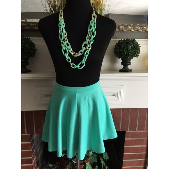 Skater high waisted skirt & chain bubble necklace
