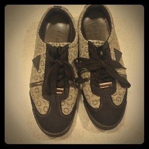 Guess canvas athletic shoes size 9M