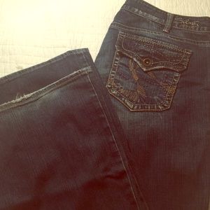 Silver Jeans Tuesday Flap