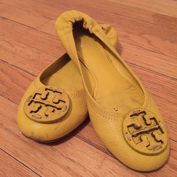 Sunny Yellow Leather Tory Burch Revas Size 7 ☀️