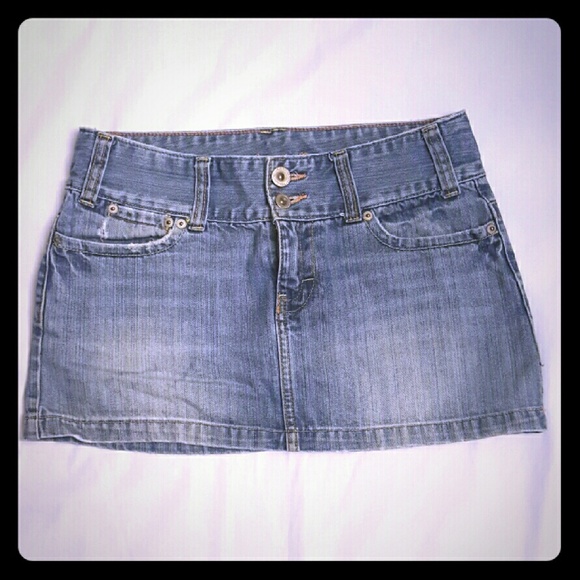 American Eagle Outfitters Dresses & Skirts - American Eagle Distressed Skirt