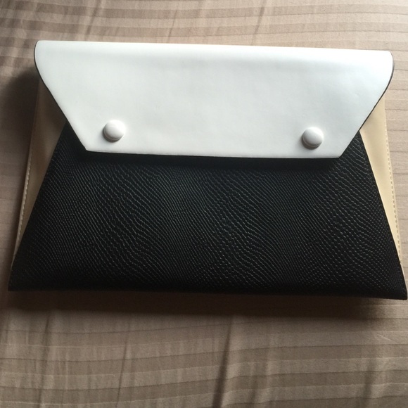BCBG CLUTCH