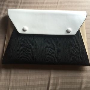BCBG CLUTCH