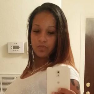 Meet your Posher, Chloe