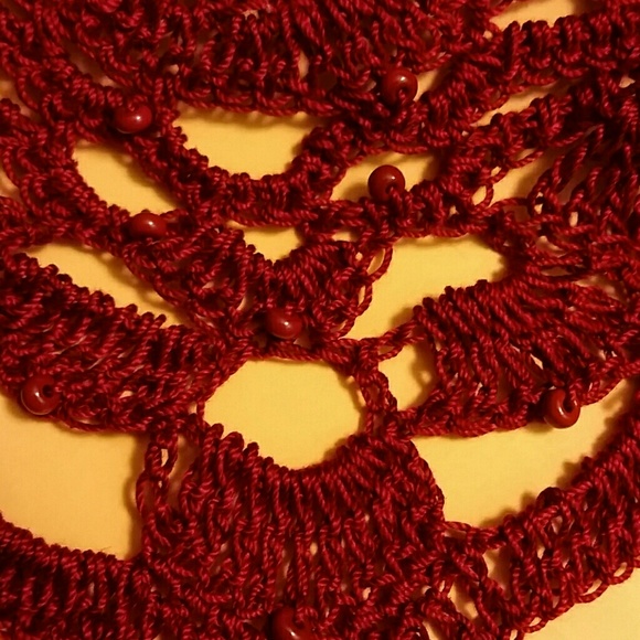 Crocheted Collar Necklace - Picture 4 of 4