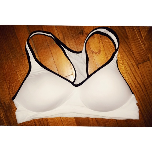 PINK Victoria's Secret Other - victoria's secret sports bra🐼