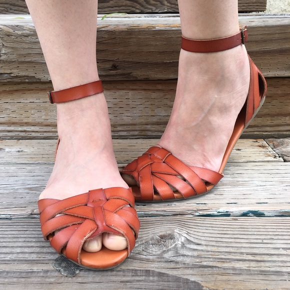 Mossimo Synthetic Leather Sandals (Flats)