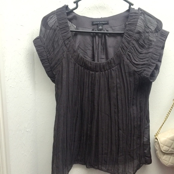 Banana Republic Charcoal top
