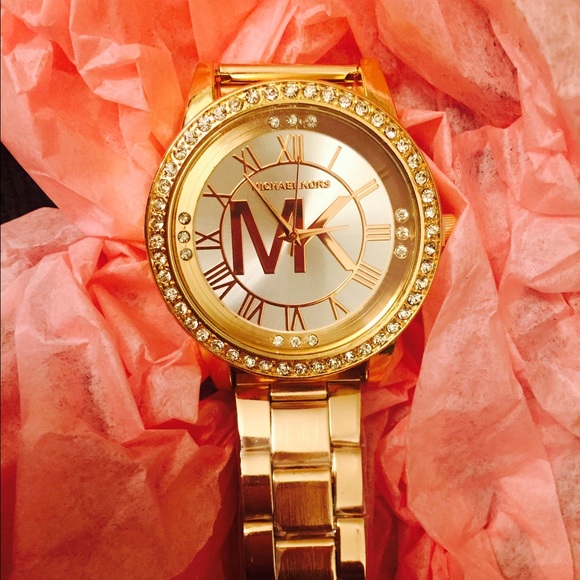 Rose gold fashion watch