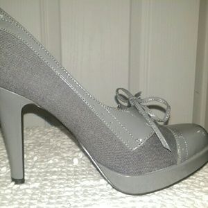Gray Oxford Heels