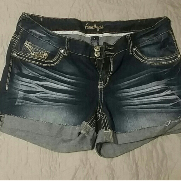 Bundle two pairs of shorts for @neelyh