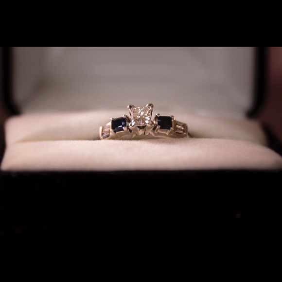 Dimond Ring w/Sapphires - Picture 2 of 3