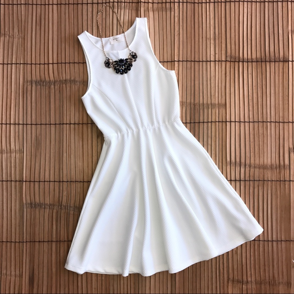 EVERLY Dress + FREE necklace
