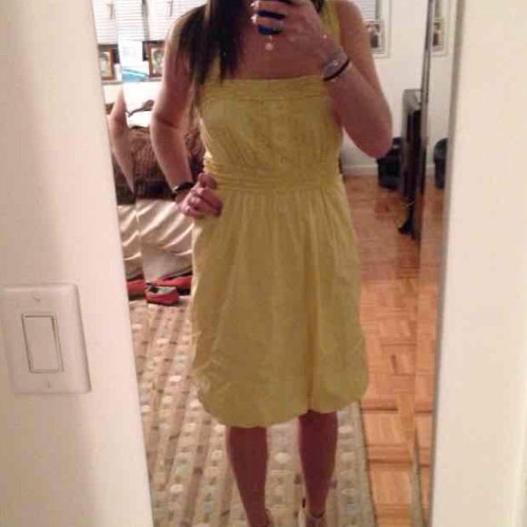 NWT BCBG MAX AZRIA YELLOW SUMMER DRESS